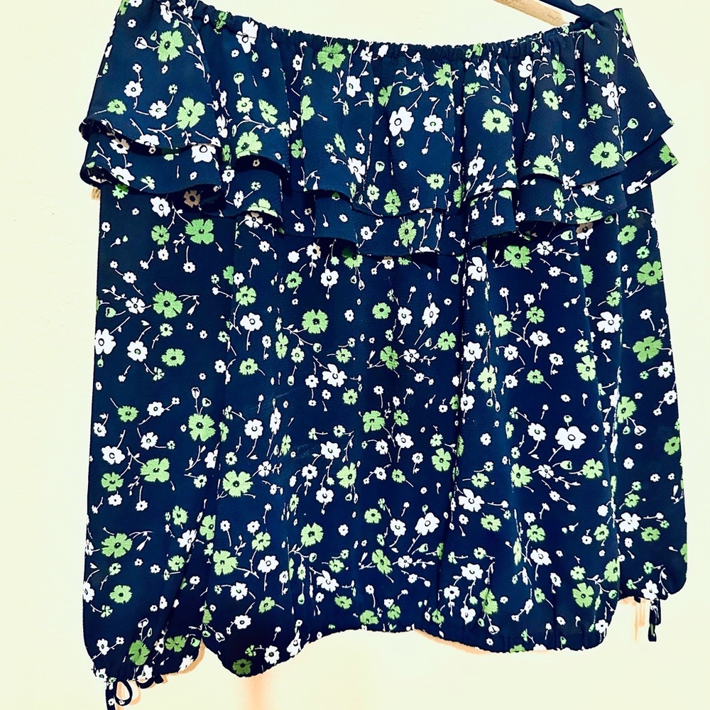 Michael Kors Floral Ruffle Off-Shoulder Top size Medium EUC